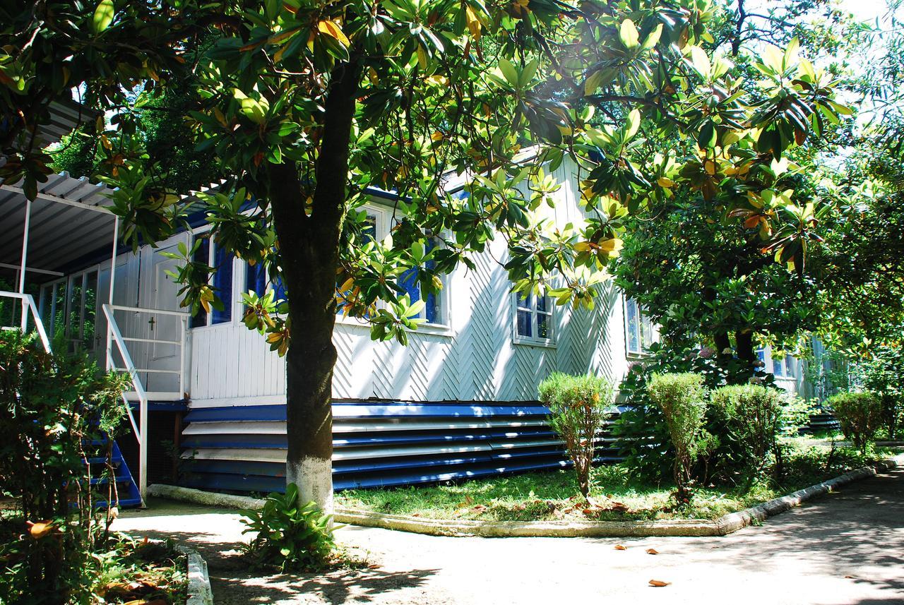 Отель Baza Otdyha Miya Гудаута Экстерьер фото